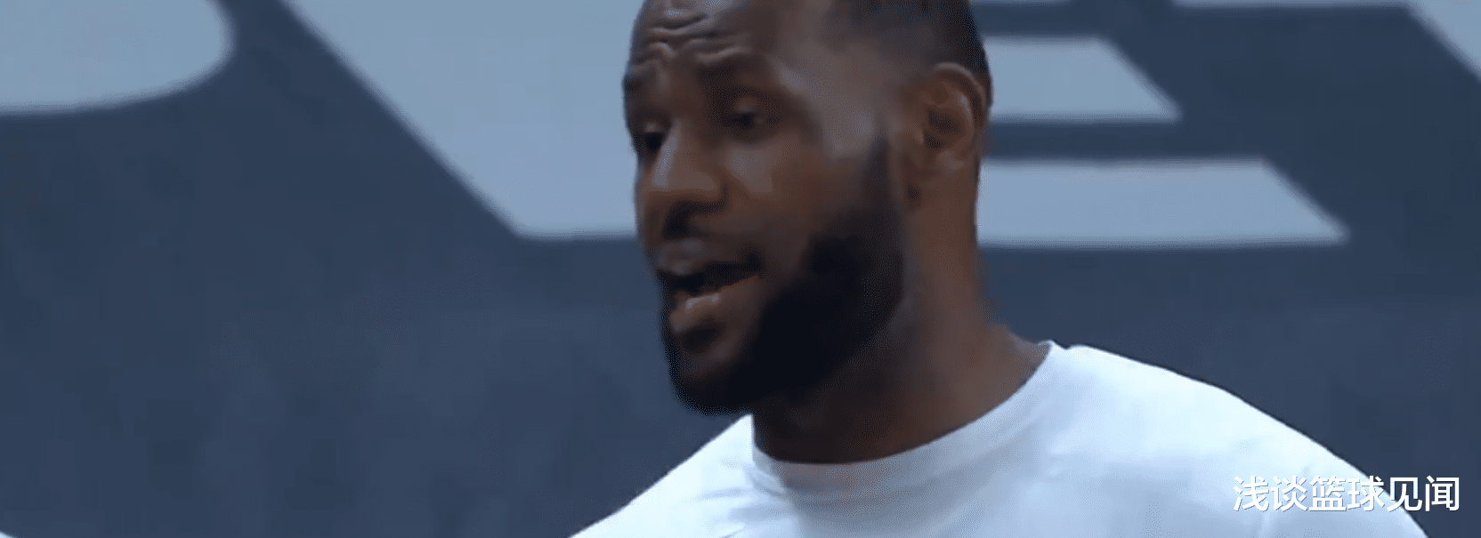 湖人队|52+17+15，湖人四连胜赢下关键战役，老詹最后时刻爆发砸碎对手