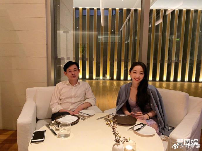 罗志祥|明星晒年夜饭：一个比一个丰盛，贾乃亮喝茅台，罗志祥晒家常菜