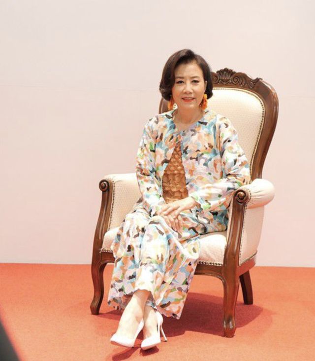 潮帮先生 女人上了年纪还是胖点更贵气,看汪明荃徐小凤就知道,不想减肥了