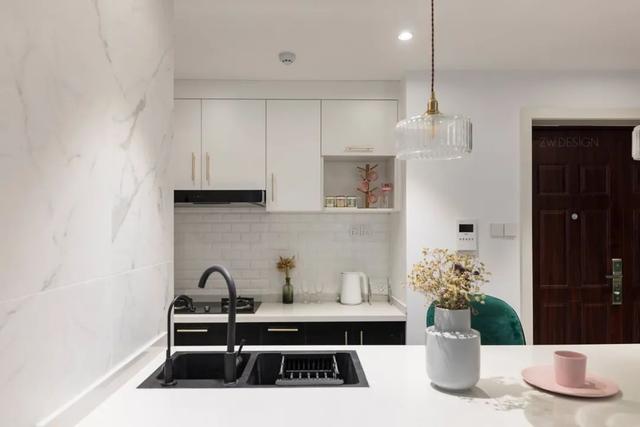 75㎡现代轻奢,精致的复古调,让小房子也清新脱俗