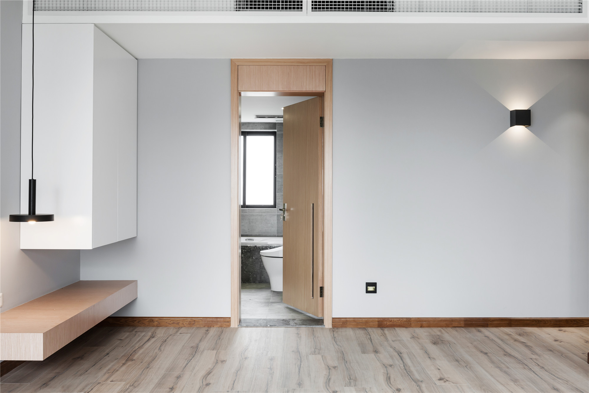 老公装修的新房,花了25w的效果,这是家吗?是快捷酒店吧?