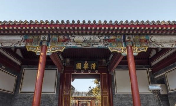 月落等风來|清华大学课改惹争议，700多门课程将用全英文教学，师生叫苦不迭