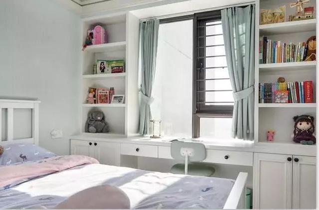 |飘窗装得好,一个飘窗柜,比一个衣柜还能装!