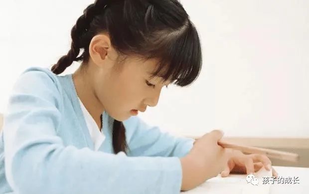 树艺蛙APP|被罚抄“员”字后,被爸爸上传网络,网友:越来越像甲骨文