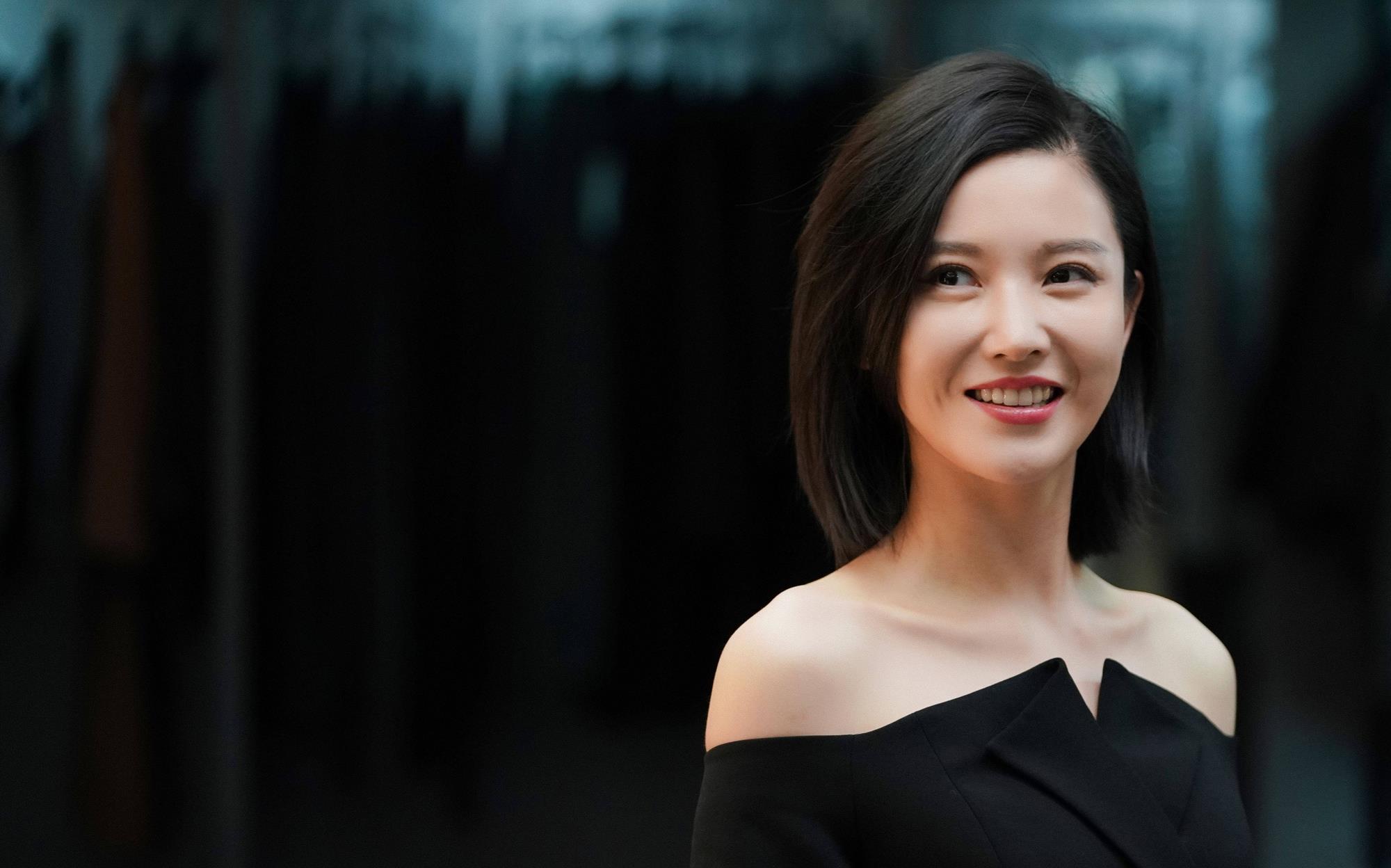 |《赖猫的狮子倒影》:从这两点入手,锁定幕后主使,他嫌疑最大!