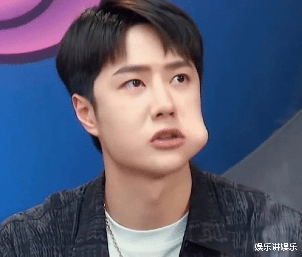 王一博|安踏线下物料已换，王一博大变样，粉丝：“完蛋，老公变儿子！”