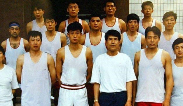 小翔很忙|好消息:巩晓彬好帮手再就业,受名帅邀请将加盟CBA三冠王