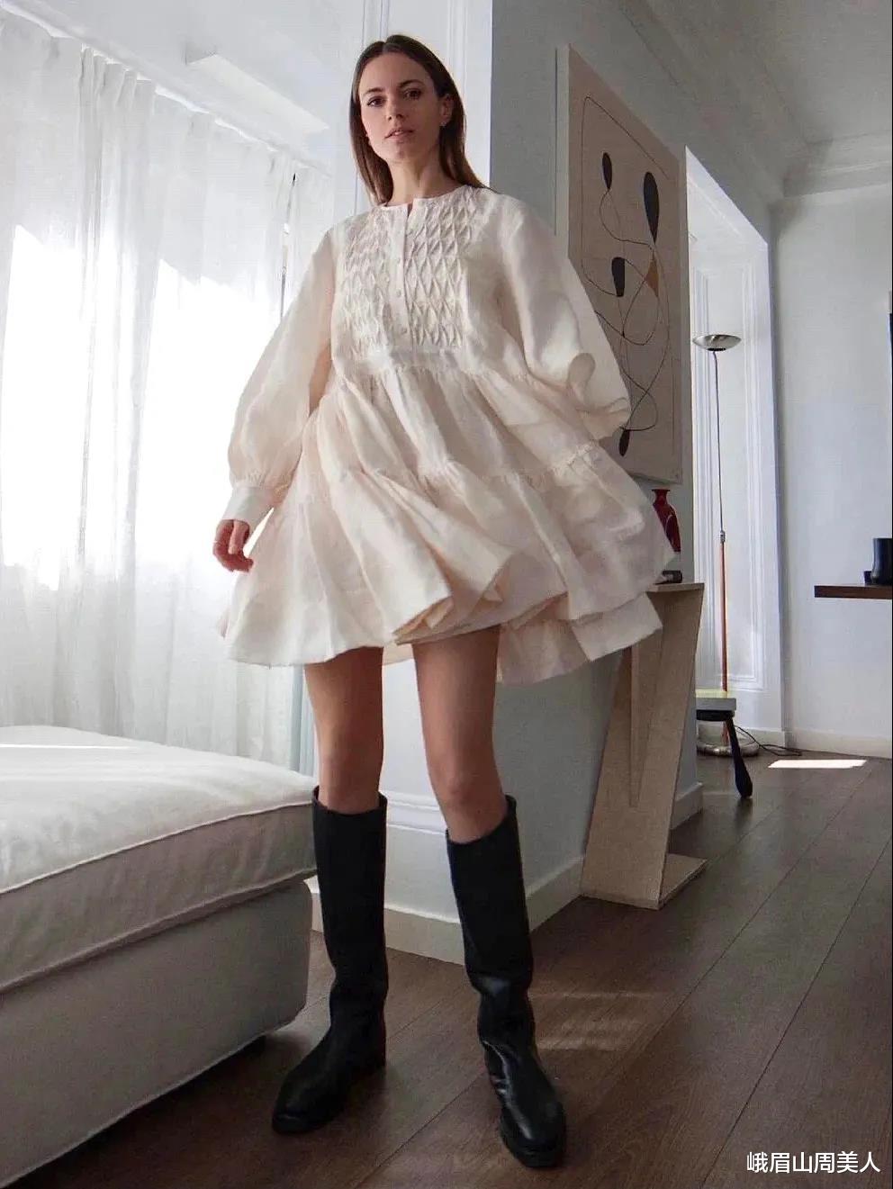 峨眉山周美人 烂大街的马丁靴别穿了！今年流行这4双鞋子，配裤子、裙子都好看