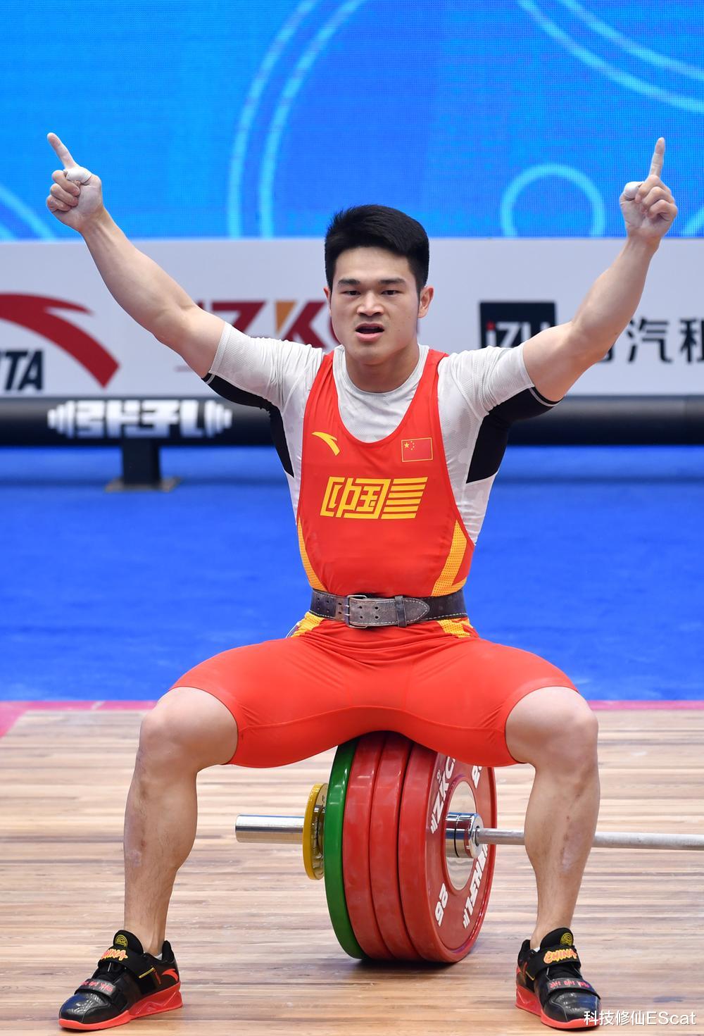 科技修仙EScat|为何举重冠军总是中国人?东亚无病夫,比起西方人我们理应更强壮