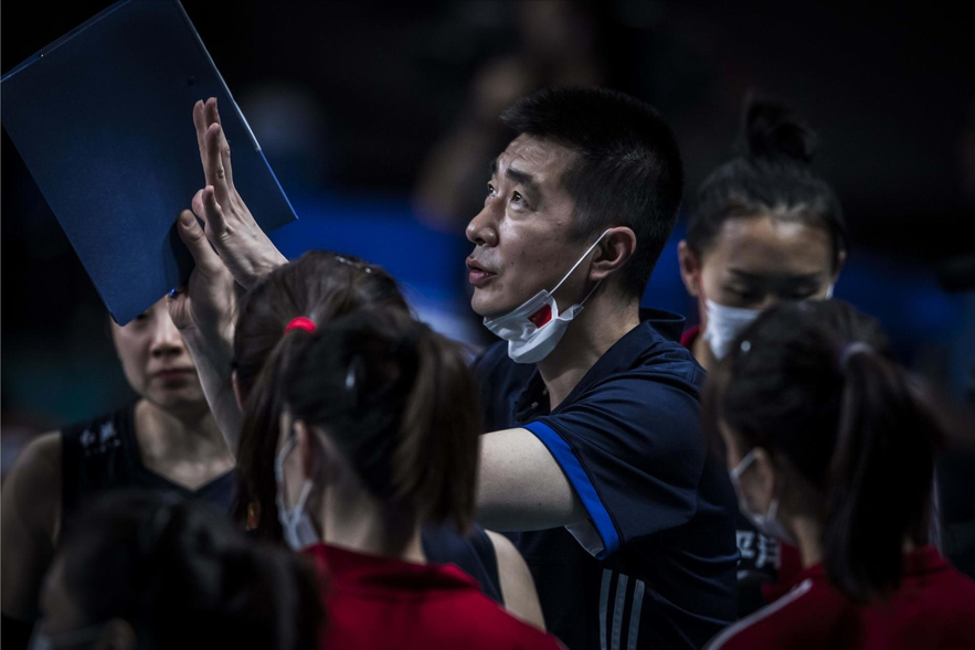 女排|绝地反击！中国女排决战巴西，朱婷李盈莹首秀时间终于确定