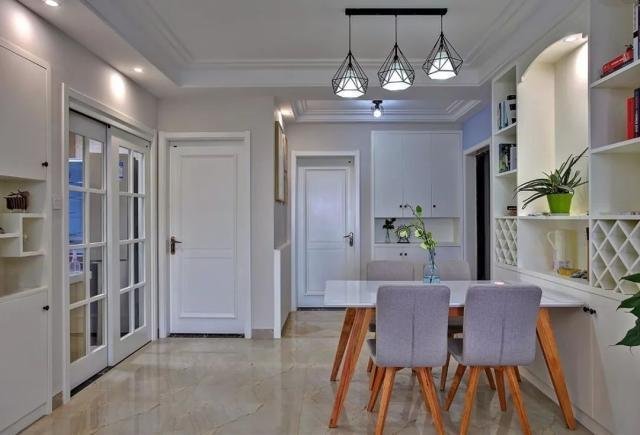 |97平现代二居室，一进门就被朋友家的客厅给迷住了，好漂亮