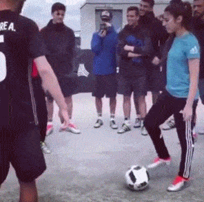 铭洋说育儿|神回复:姓蛋(shan)想要一个“皮蛋瘦肉周”的网名,大神这名起的真牛