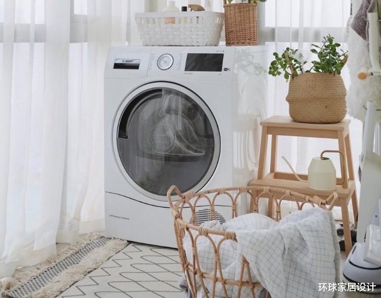 客厅阳台一体化后,怎么晾晒衣服?学学这5个设计,巧妙化解尴尬