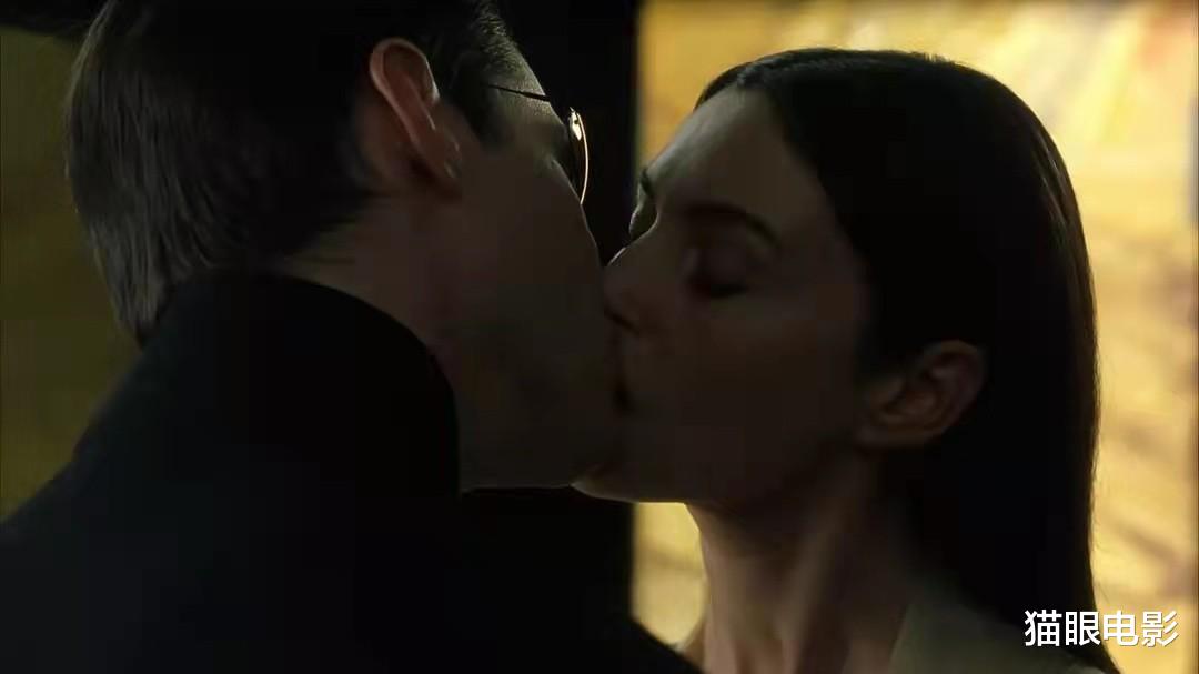 透视装|黑客帝国4内地定档1月14日!比北美晚3周,基努长发造型太抢眼