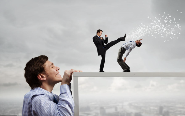 甩锅|职场上的6大“垃圾人”，离得越远越好