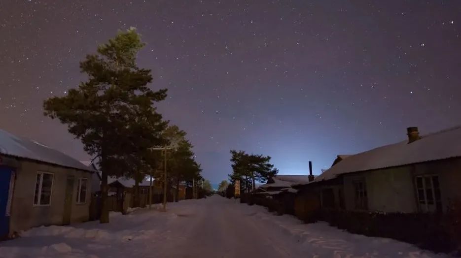 虞书欣|这首歌唱哭100万人：妻子葬身火海后，他在漠河舞厅苦等了34年