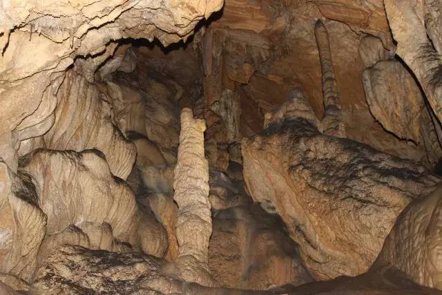 贵州 贵州印江洋溪猴灵洞,这真是大自然的鬼斧神工....