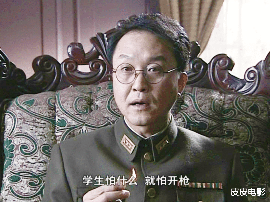 潜伏|把《潜伏》和《风筝》放在一起看，两部谍战剧的差距，就出来了