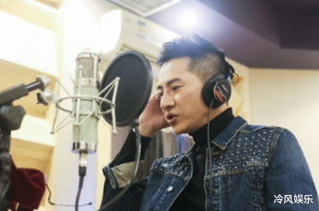 李现|一个被姓名压死的歌手，金星劝其改名非不听，沦落到在综艺里端菜