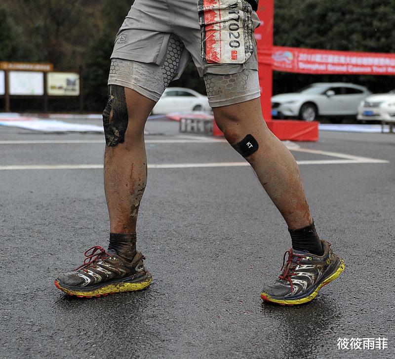 运动|女性用的胸贴为什么在马拉松比赛中男士也必须用？它到底有什么作用？