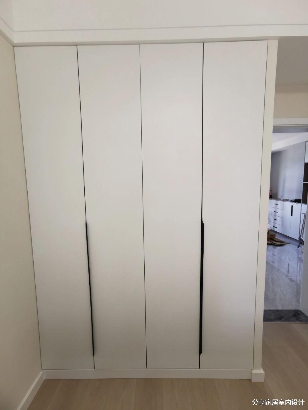 甲醛|硬装做完了，不做电视墙，打扫干净很喜欢，尤其是木工打的柜子！