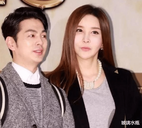 河莉秀|“最美变性人”河莉秀，因无法生育离婚，45岁身体不如80岁老妈