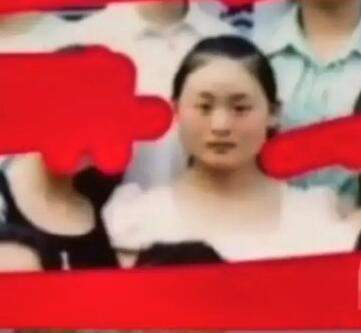 林生斌|林生斌被骗得好惨，网友曝出林生斌现任的高中照片，真是一言难尽