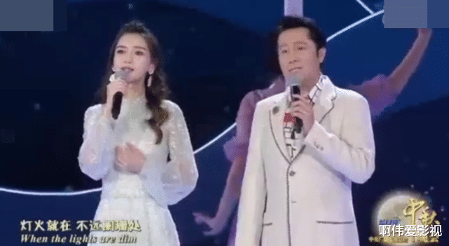 黄晓明|黄晓明杨颖夫妇中秋无互动，被曝酒店开两间房，后台还分开采访