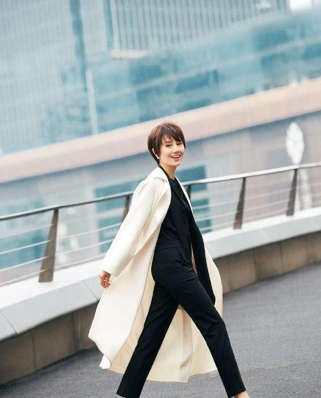闲鱼有话说|气场足的女人偏爱穿“裤子”，这3款清凉大气，看袁泉陈数就知道