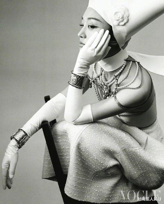 复古风|周迅又一次惊艳到大家！穿美式复古风跳舞风情万种，电影脸太绝了