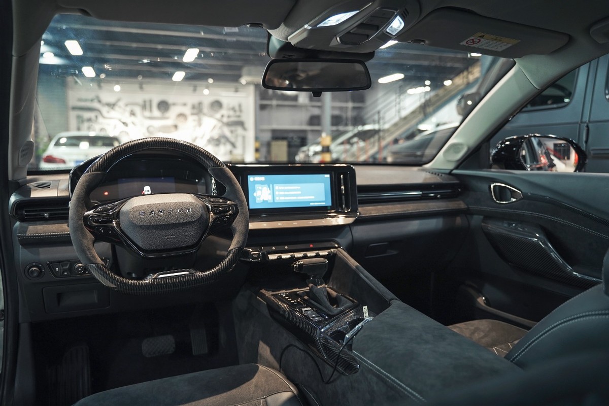 宝骏|堪称优秀的国民旅行车，标配1.5T引擎，带双层大空间，仅8.28万起