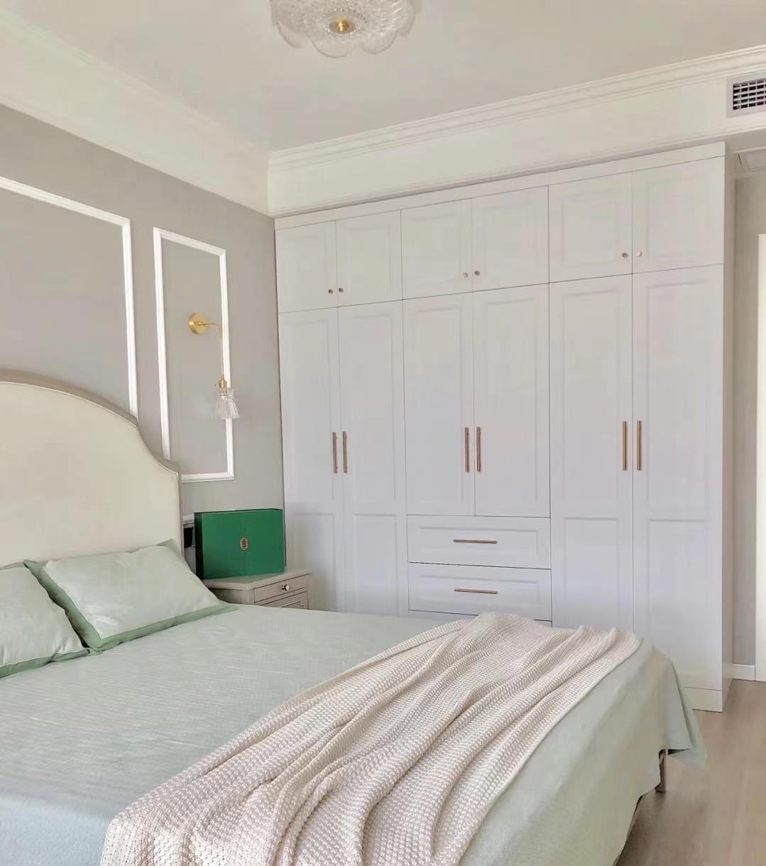 入户冲厕所太尴尬？设计师巧妙设计后，打造出完美玄关，太赞了