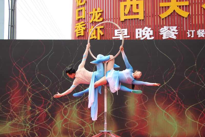 顶端潢川 潢川怡景学苑与碧桂园物业战略合作签约仪式圆满举行