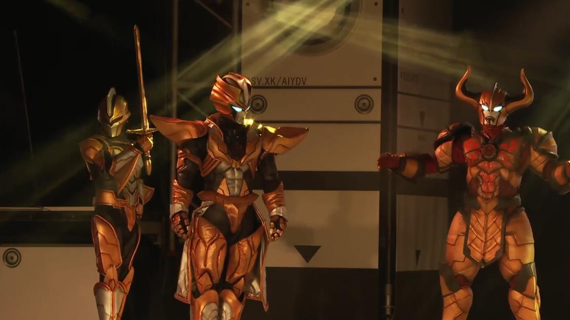 舞台剧|奥特曼新舞台剧特利迦惨遭三位QQ生命体围殴 剑悟：是不是玩不起