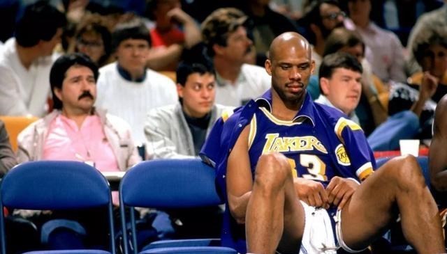 清浅微笑的我|美媒再评历史前10！邓肯第10，科比第5，第1还是乔丹