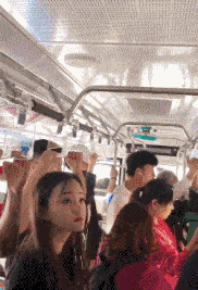 丁其琛|神回复：如果这群人打你一个，你是正面刚还是跑