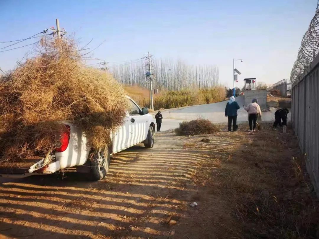 灵武市融媒体中心 临河镇规范小区物业管理，增强居民幸福感