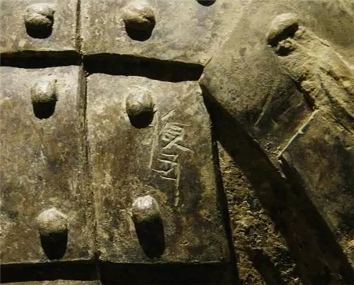 雕刻|兵马俑真是用活人烧制？一尊裂开的兵马俑，终于破解了谜团