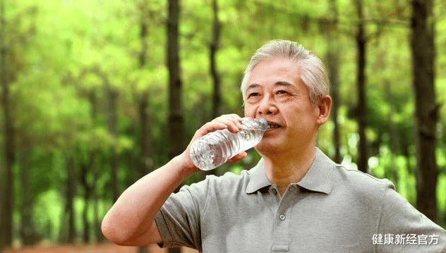 燕麦片|吃一口相当5斤芹菜，内科主任：敞开吃，慢慢变成“乖乖血压”