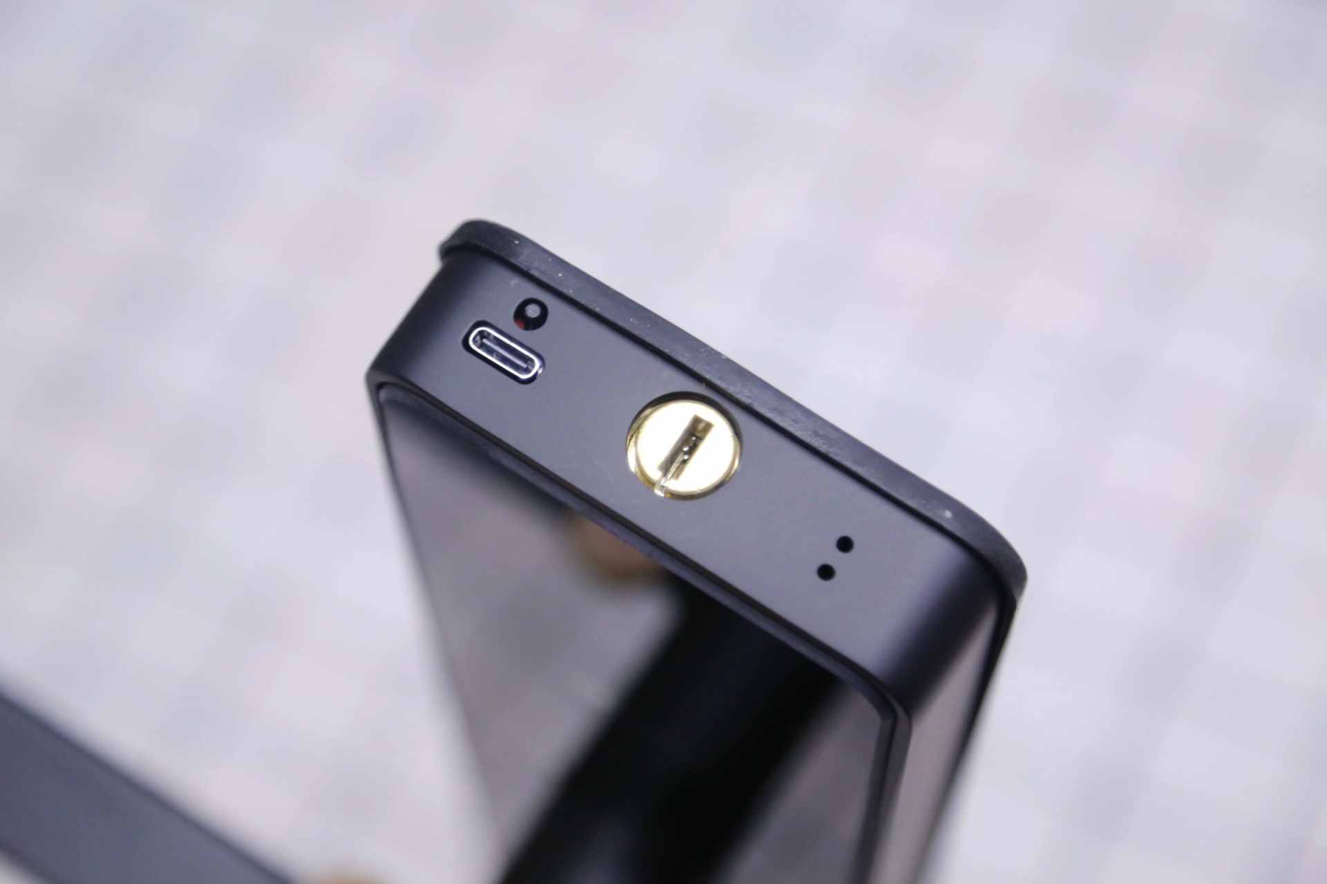 安全护家 一触即达荣耀VOC智能指纹锁X6使用体验