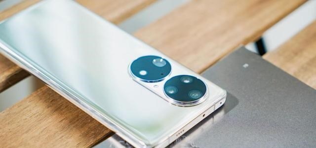 C++|华为P60Pro概念机：5G+2亿像素镜头+直面屏，余承东果然没有骗人