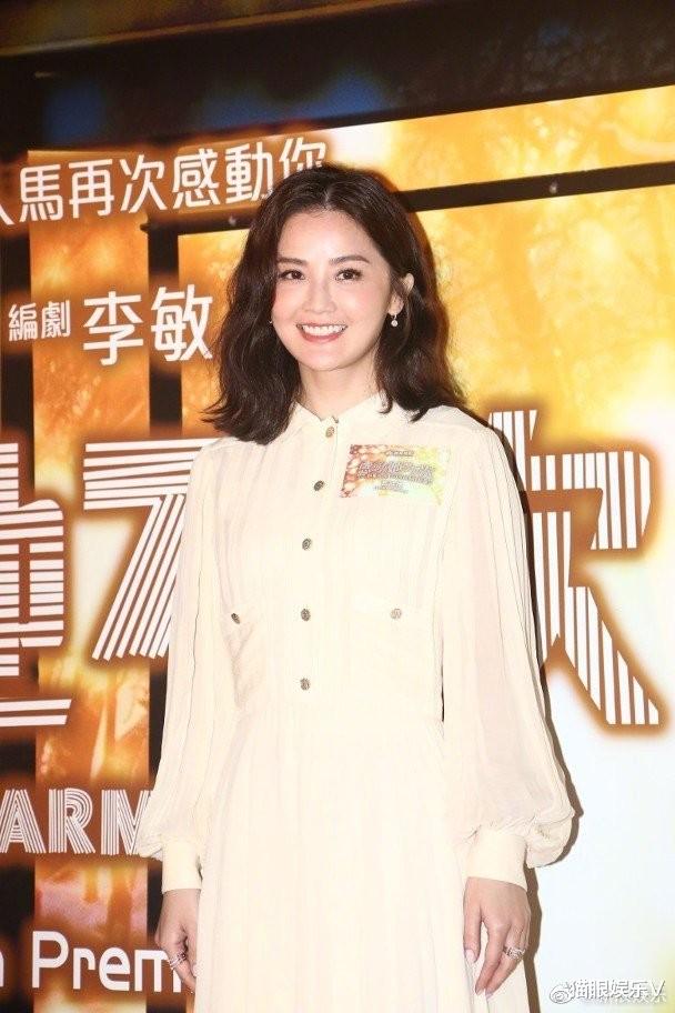 阿娇|40岁阿娇发福太过严重惹人担心！穿恨天高走路不稳，网友：咋这样了