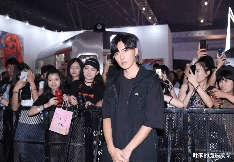 带货|台偶像大陆发展 职业尽头是带货？