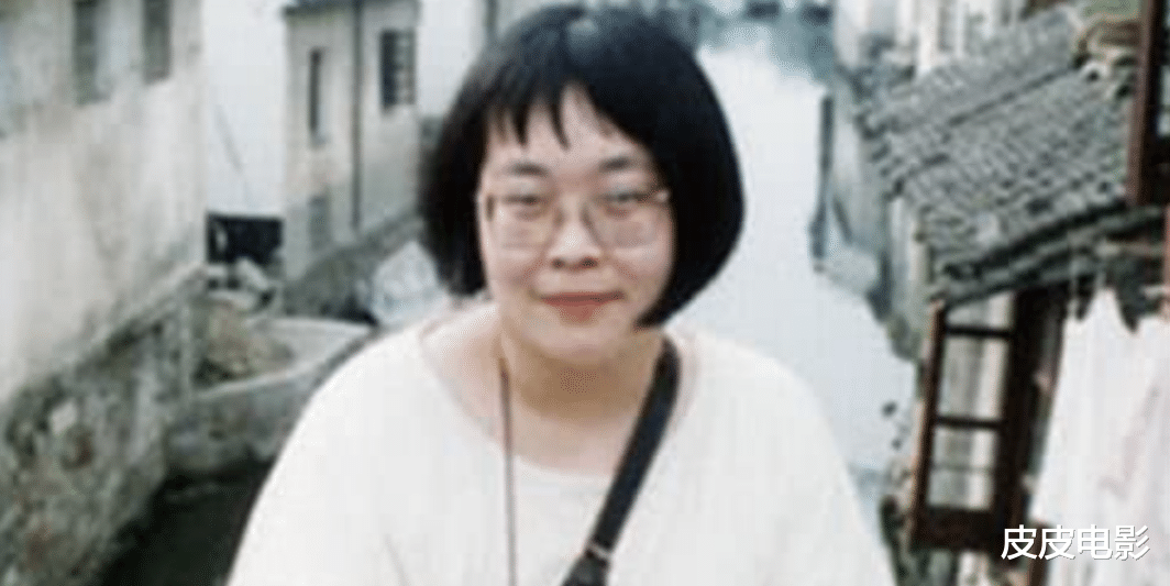 |9位至今未婚的女主持人,各有各的故事,最大的64岁,最小30岁