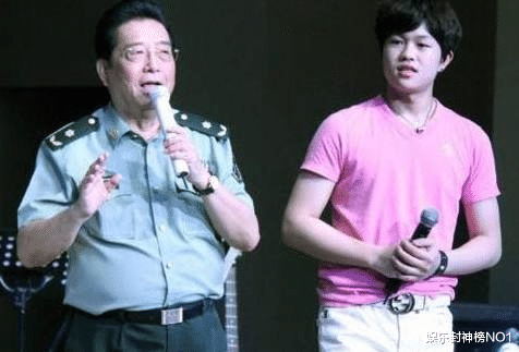 郭麒麟|郭麒麟是最不坑爹的星二代？网友：人家通过演技说话