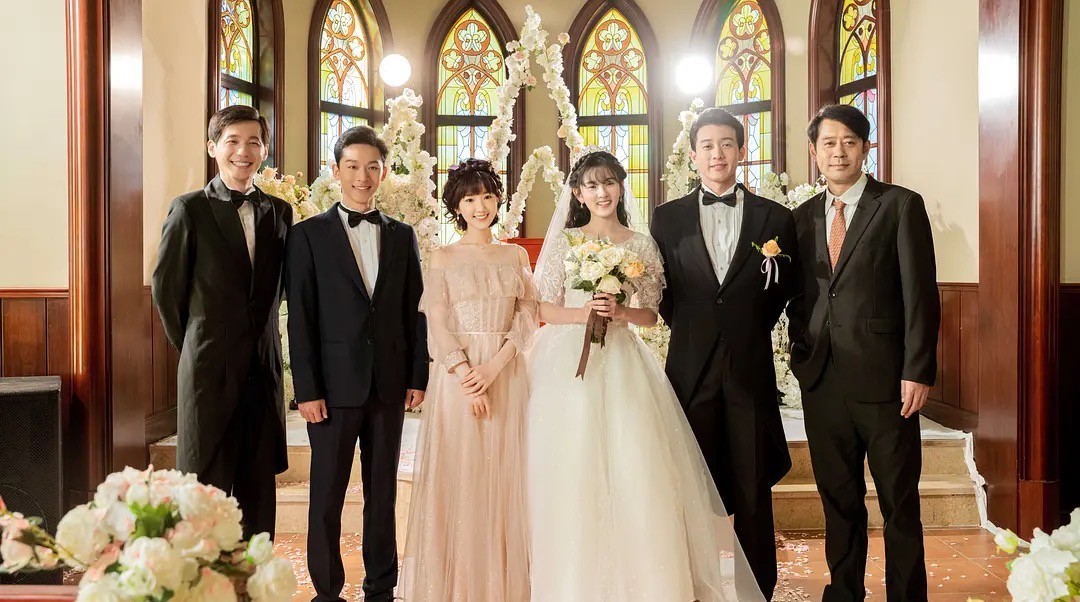 赘婿2|播2集，收视率爆了！毛晓彤一出手，就给两大卫视带来了“王炸”