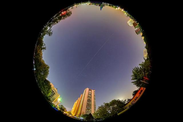 美国卫星两次接近,中国空间站紧急避碰