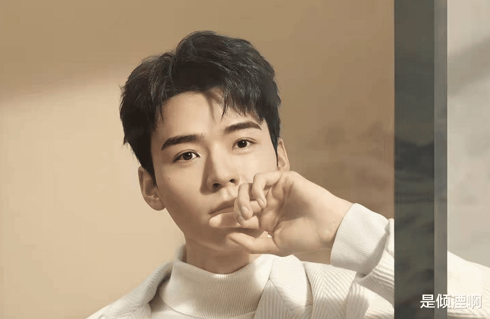 章子怡|龚俊新剧海报官宣，搭档两位人气女神引热议，粉丝：目测熬夜追！