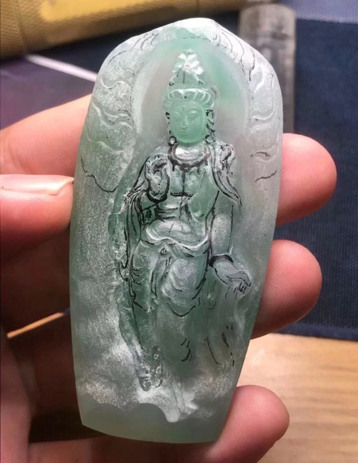 翡翠|翡翠放太久，长“毛”了？