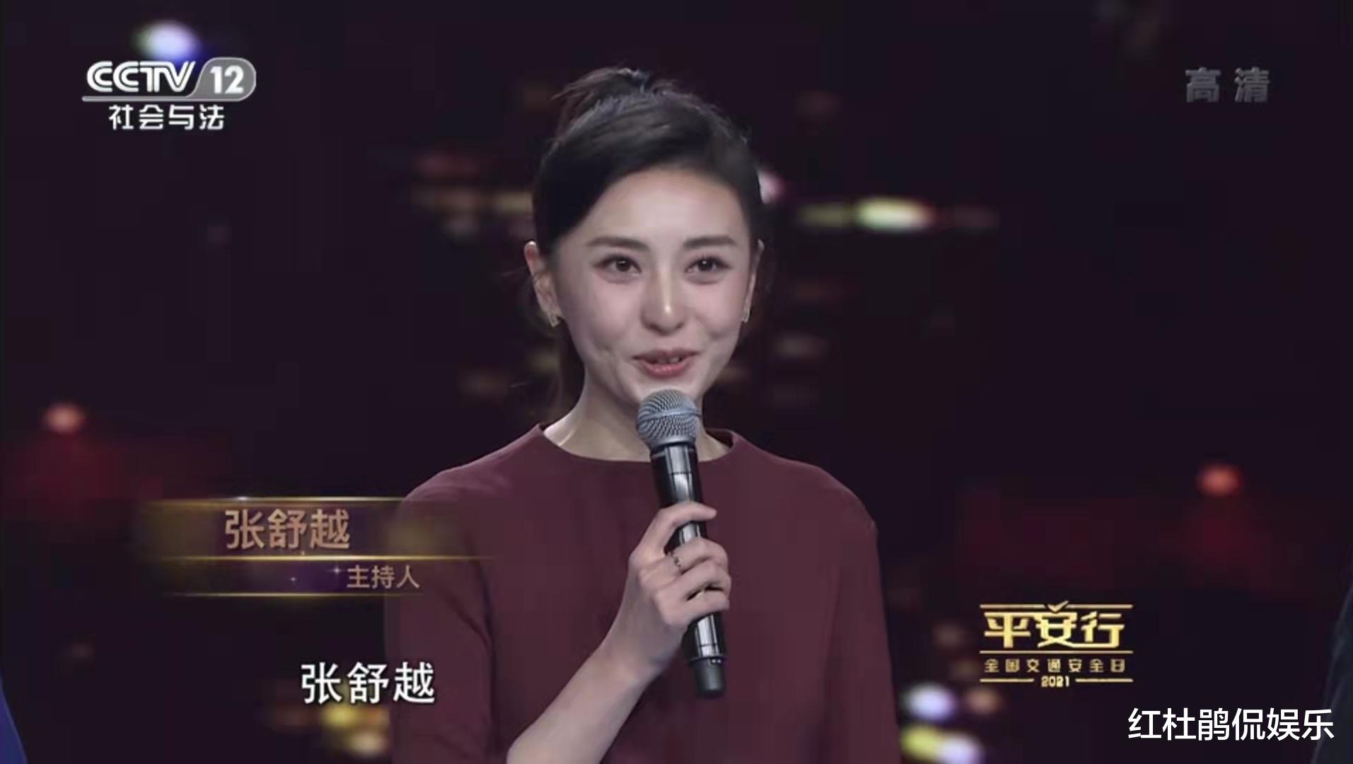 央视|央视主持人新生代两大赢家，张舒越成晚会新宠，王嘉宁被文化综艺重用